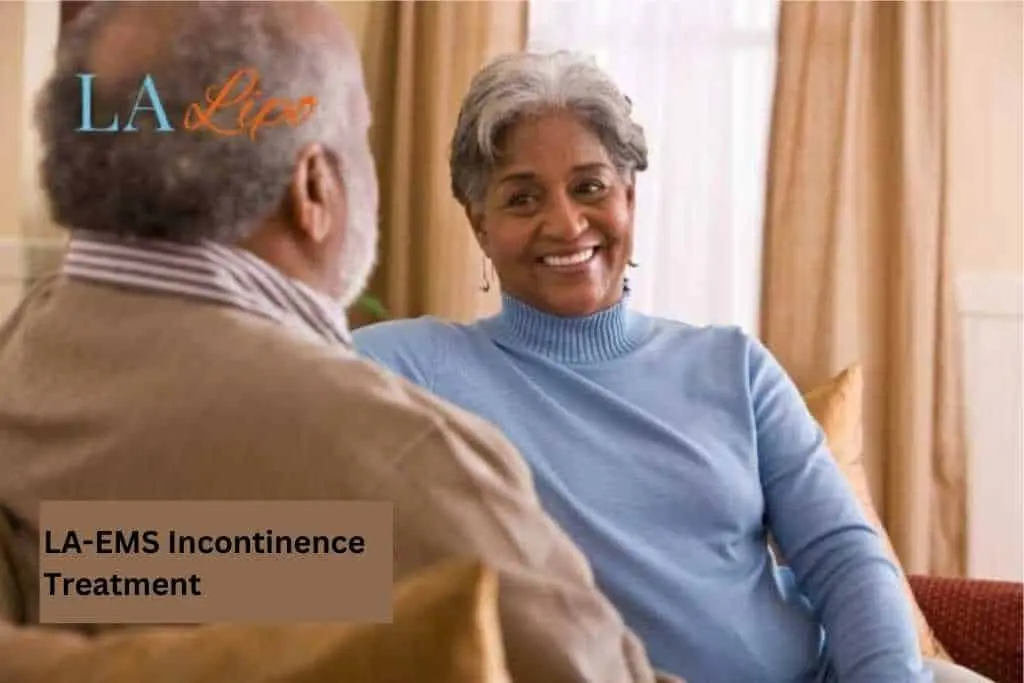 Couple sat smiling at each other - LA-EMS treatment Greater London (Hammersmith and Fulham)